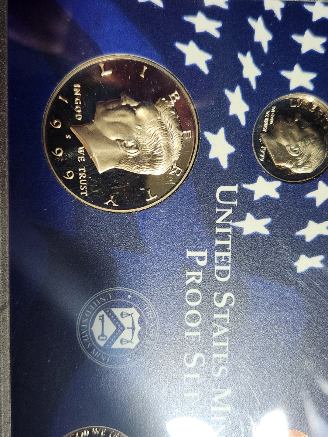 Morgan Mint Collectible Commemorative Proof Set - photo 4