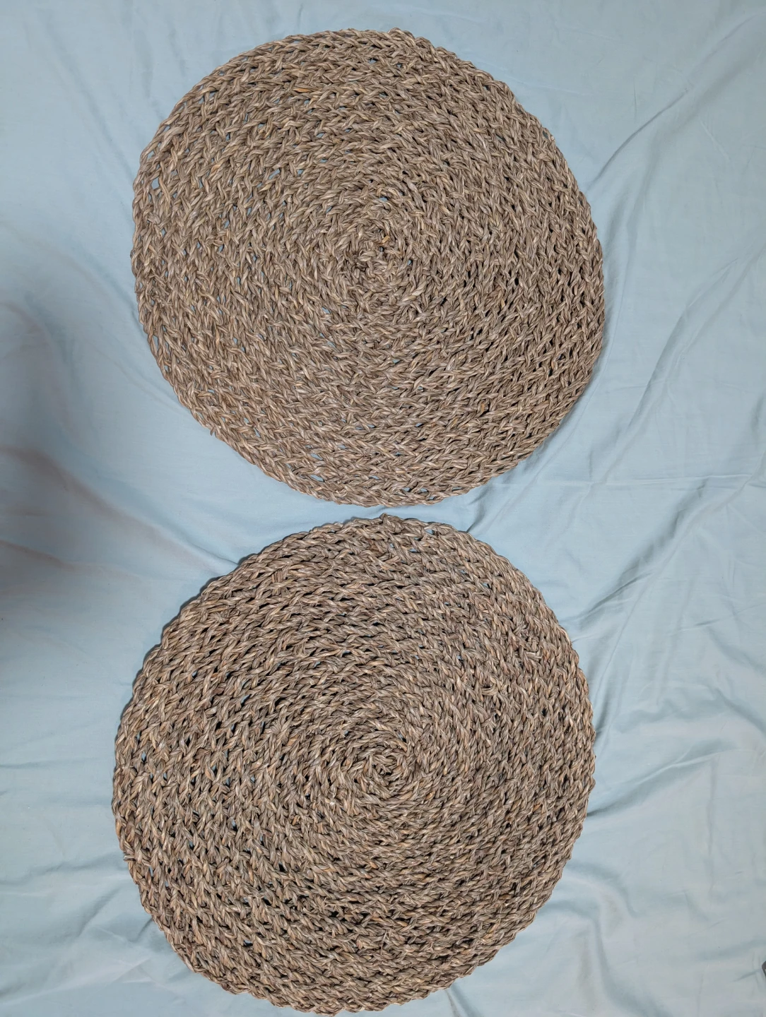 Set of 2 Round Woven Placemats