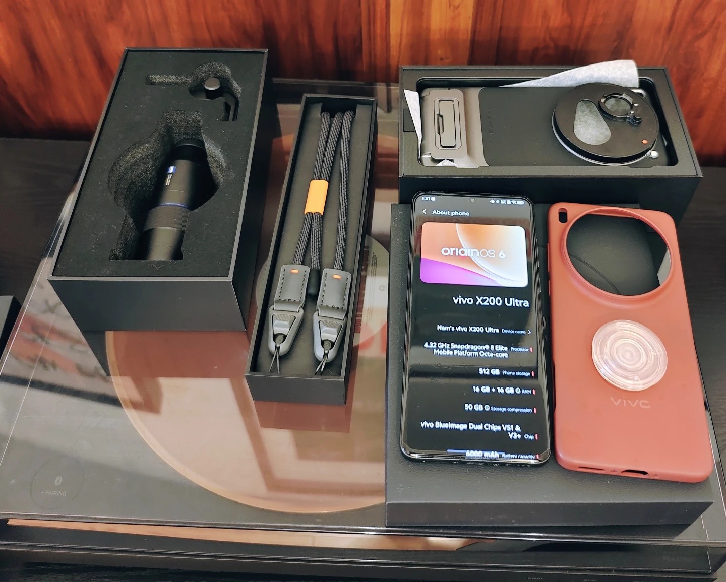 vivo X200 Ultra Smartphone with Zeiss Camera Lens and Camera Kit
