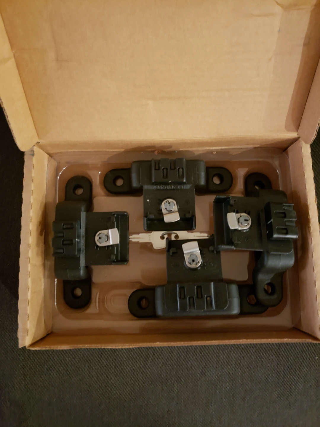 Ford BoxLink Cleat System - photo 2
