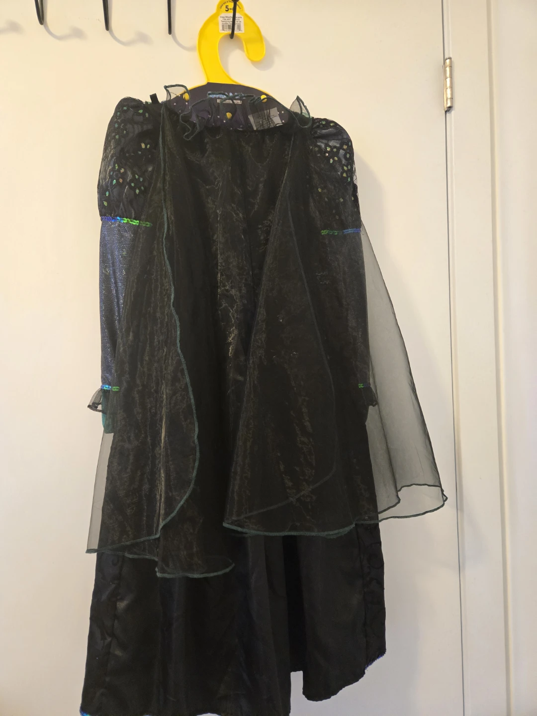 Childrens Halloween Witch Costume with Hat and Broom - photo 4