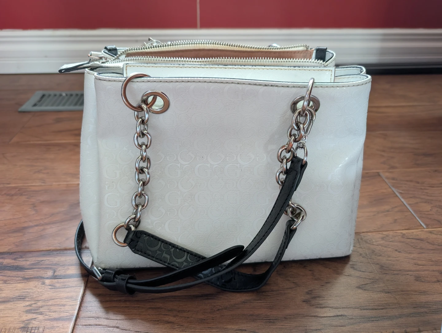 Guess Handbag - photo 4