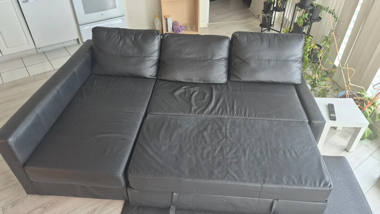 Selling ikea L-section couch - photo 4