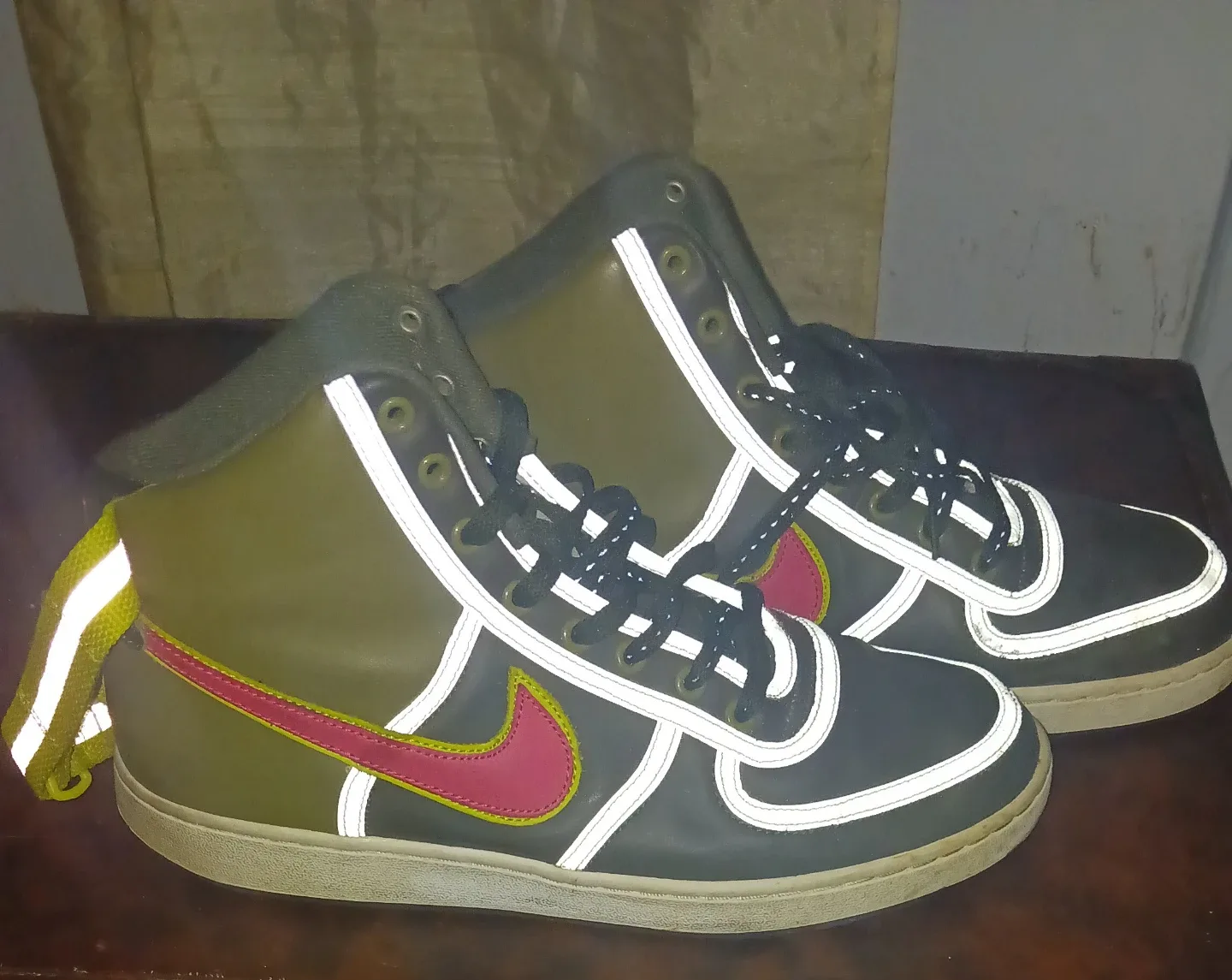 Nike High-Top Sneakers Olive and Pink - photo 4