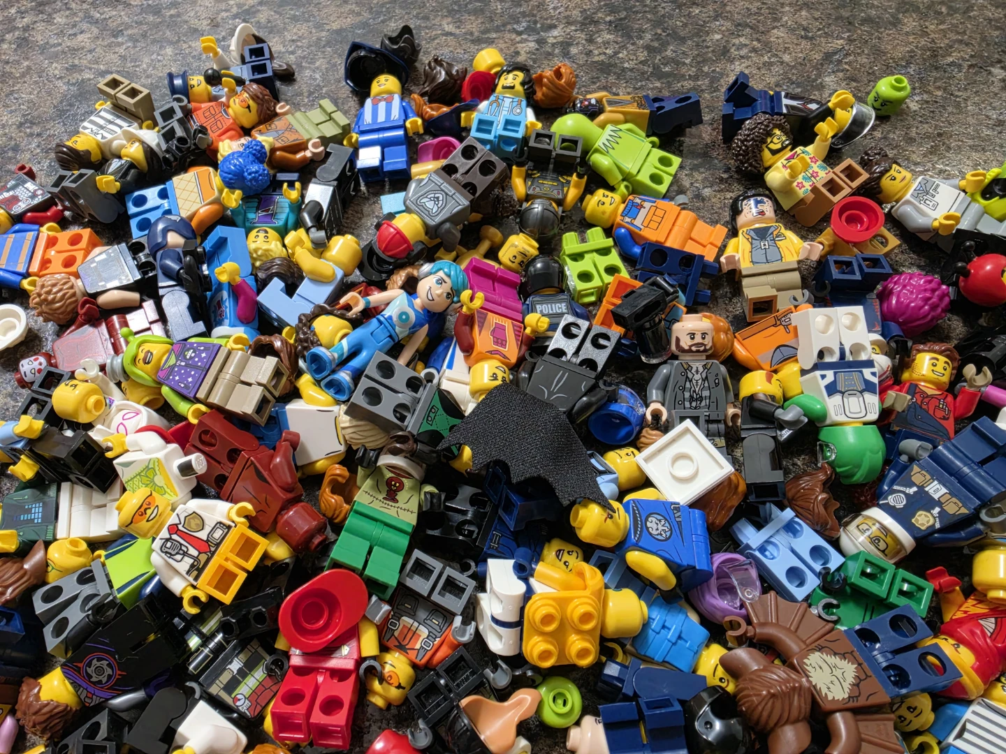 LEGO minifigures 24oz - photo 2