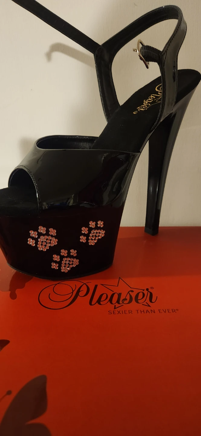 Cat Paw's Pleaser Platform Heels - photo 2