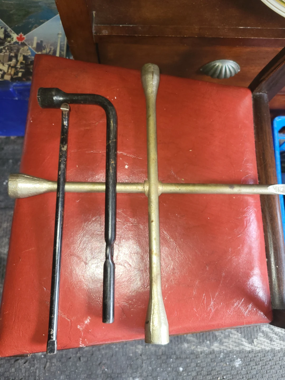Lug Wrenches Set