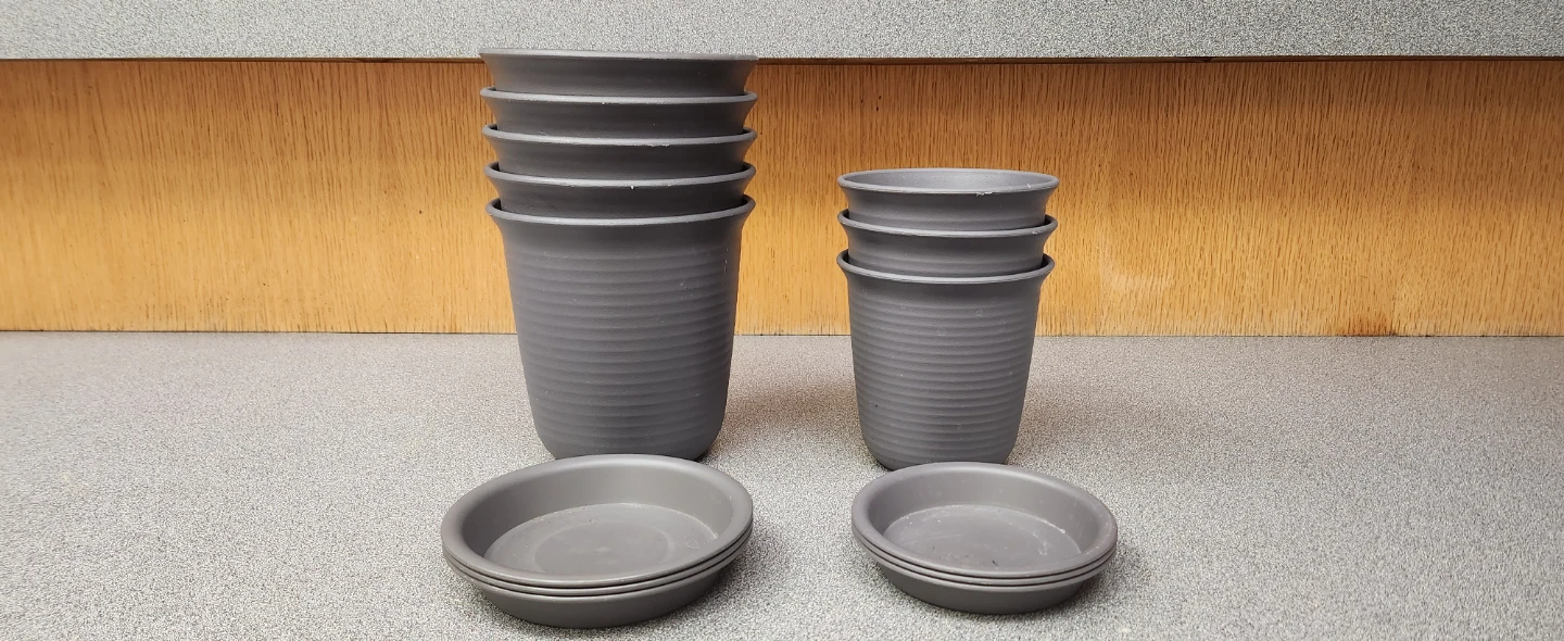 Set of 8 Grey Ribbed Plastic Plant Pots
