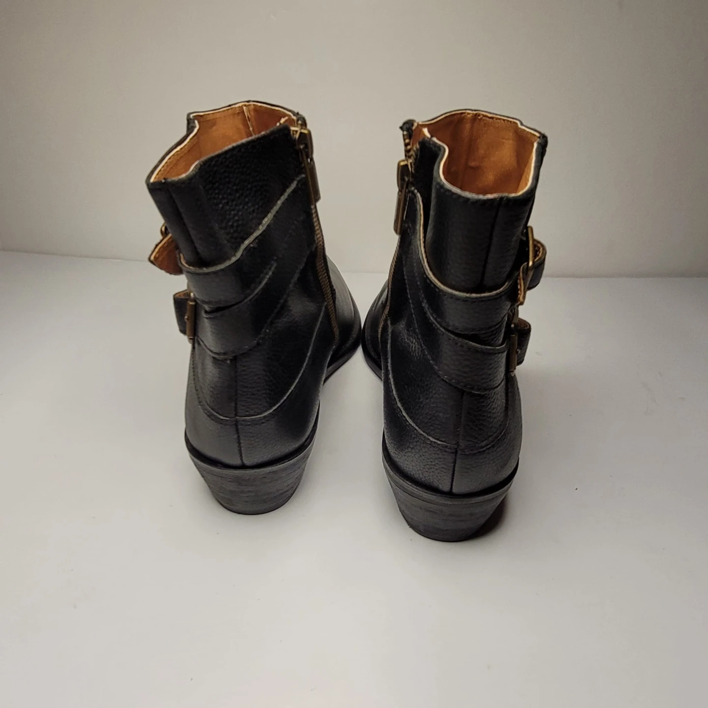 Lucky Brand Black Leather Ankle Boots - photo 4