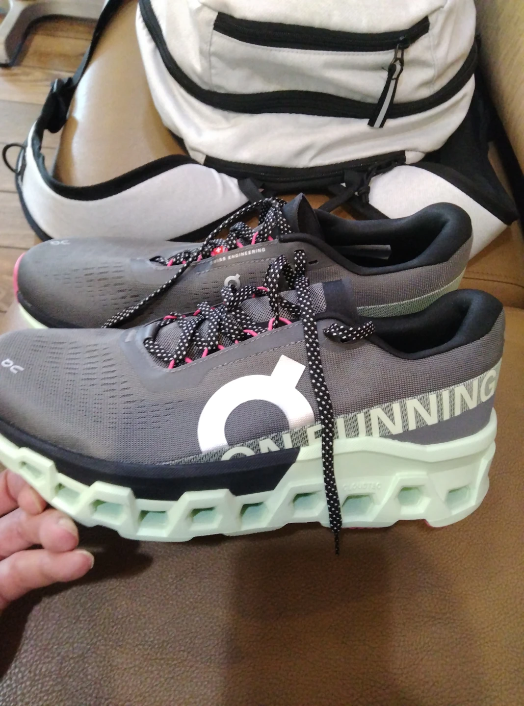 On Running Cloudmonster Shoes..Men's ,,10.5