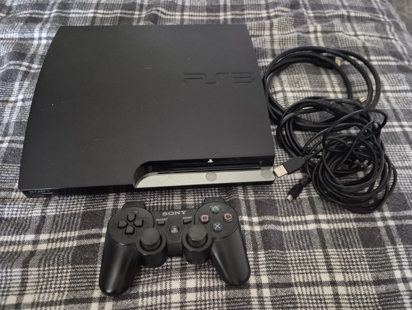 Sony PlayStation 3 Console Slim Model CECH-2501A - photo 2