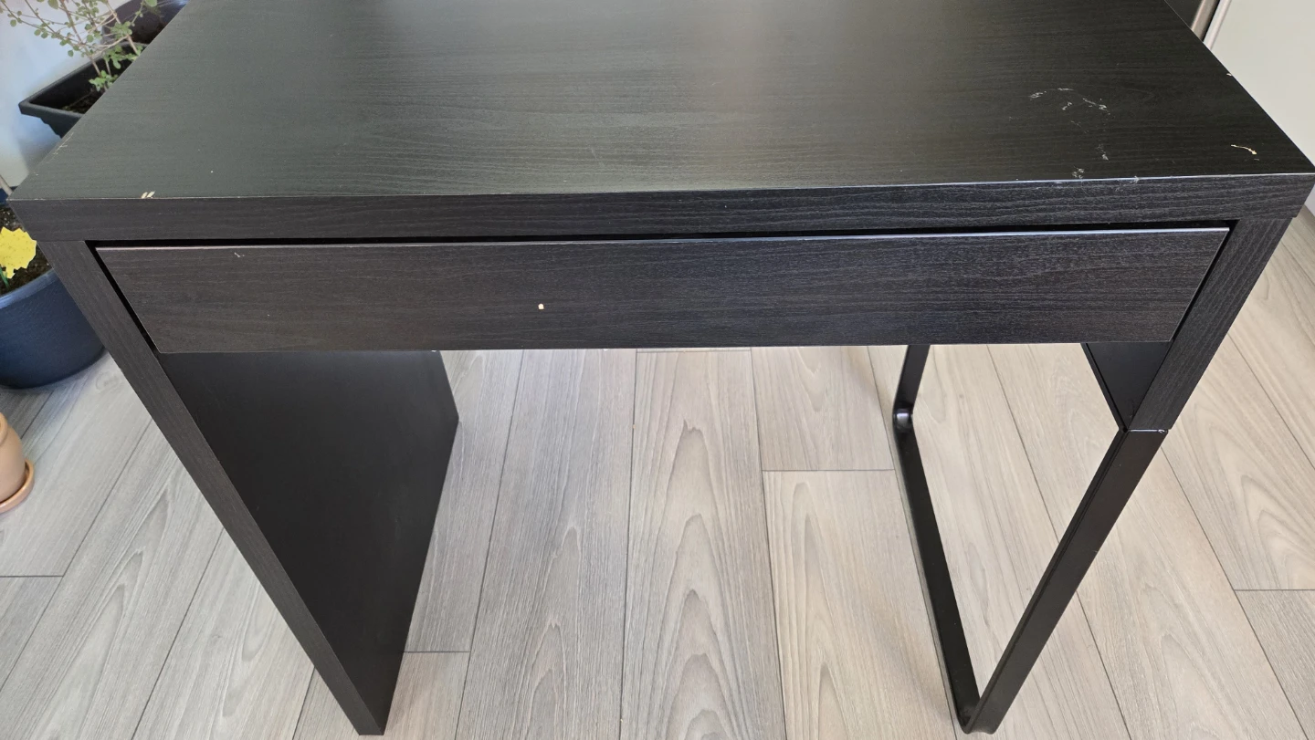IKEA Black-Brown Micke table - photo 3