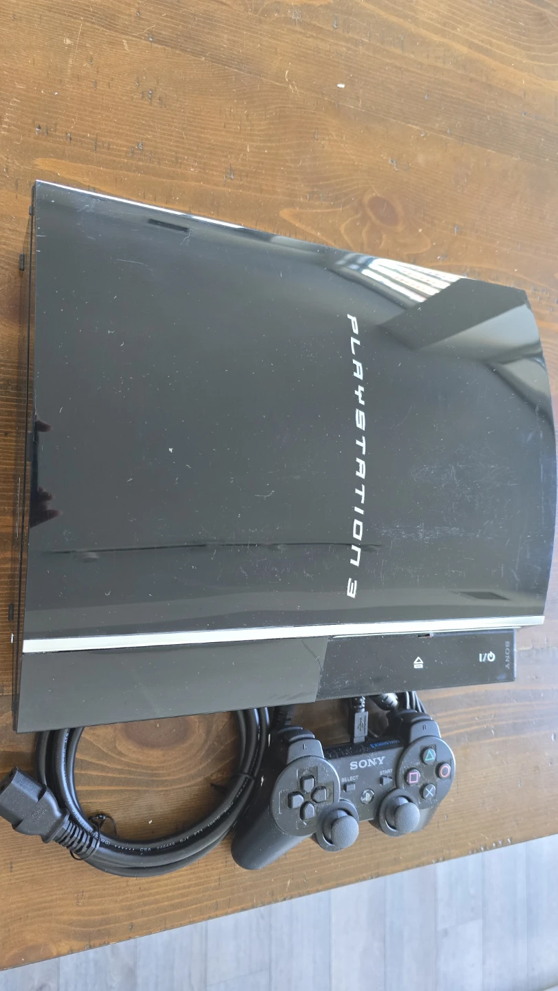 Sony PS 3 60GB Launch Edition - Back Compt (PS1/PS2/PS3) - photo 4