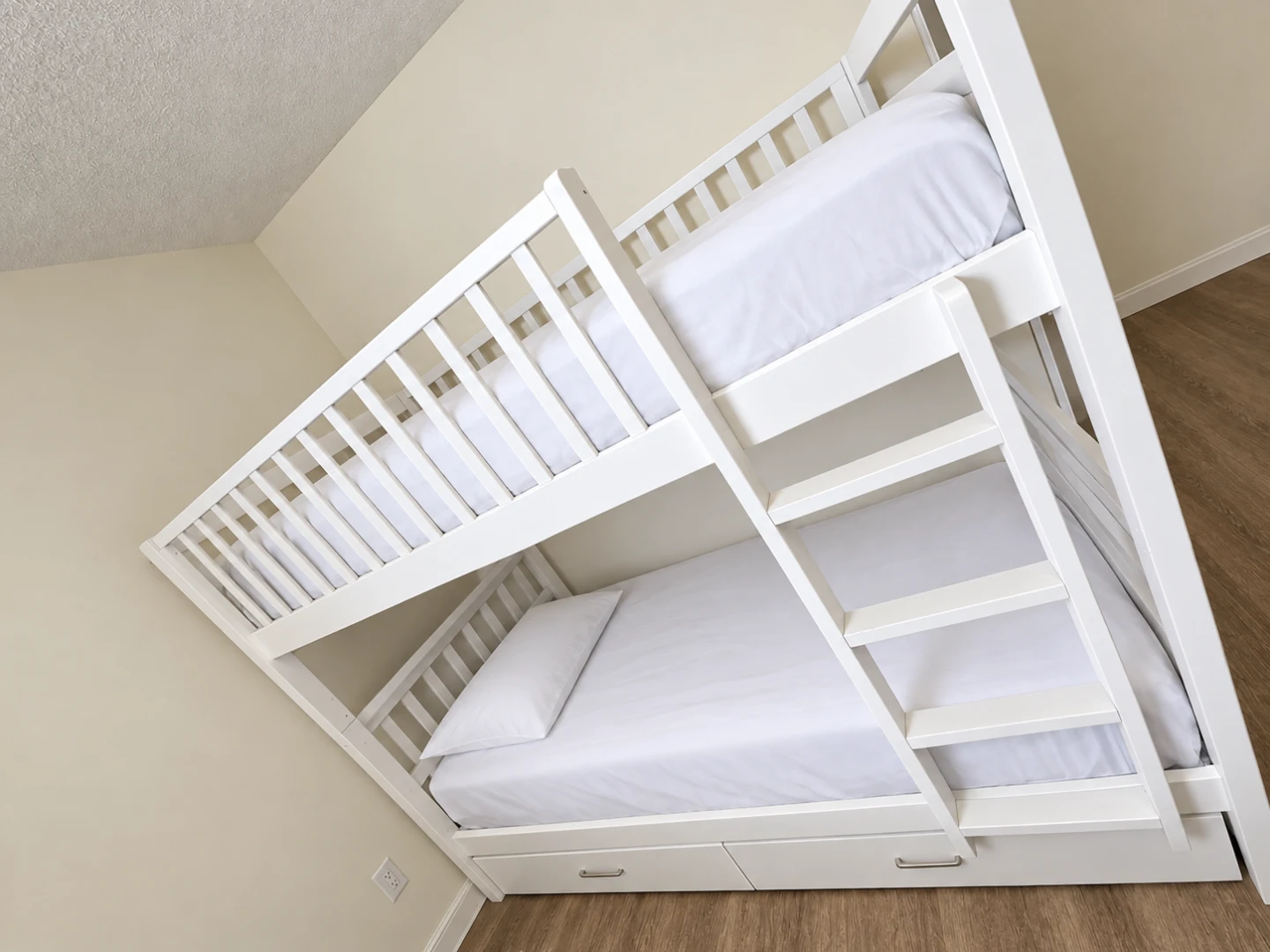 White Wooden Twin Bunk Bed - photo 2