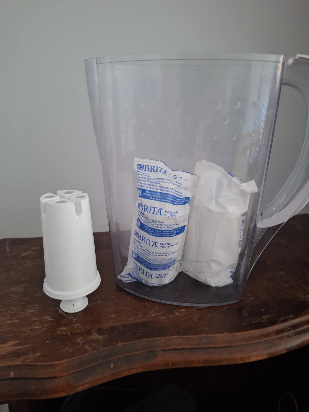 Brita Water Pitcher with Replacement Filters - photo 2
