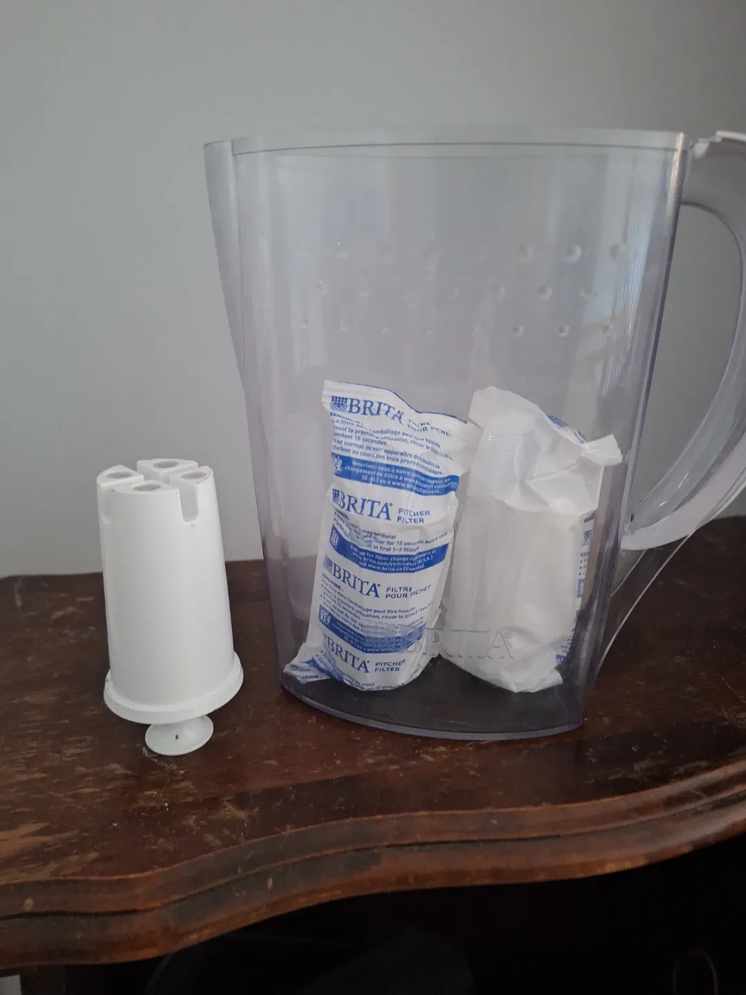 Brita Water Pitcher with Replacement Filters - photo 2
