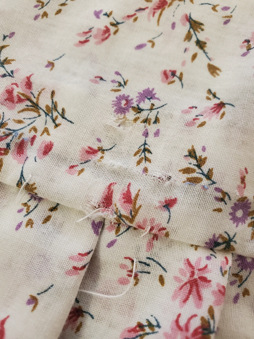 Vintage Handmade Floral Ruffled Pillow Sham 🏈 - photo 5