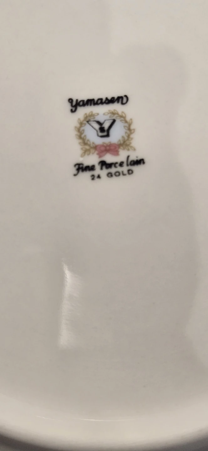 Yamasen Fine Porcelain Tea Set with 24K Gold Detail - photo 5