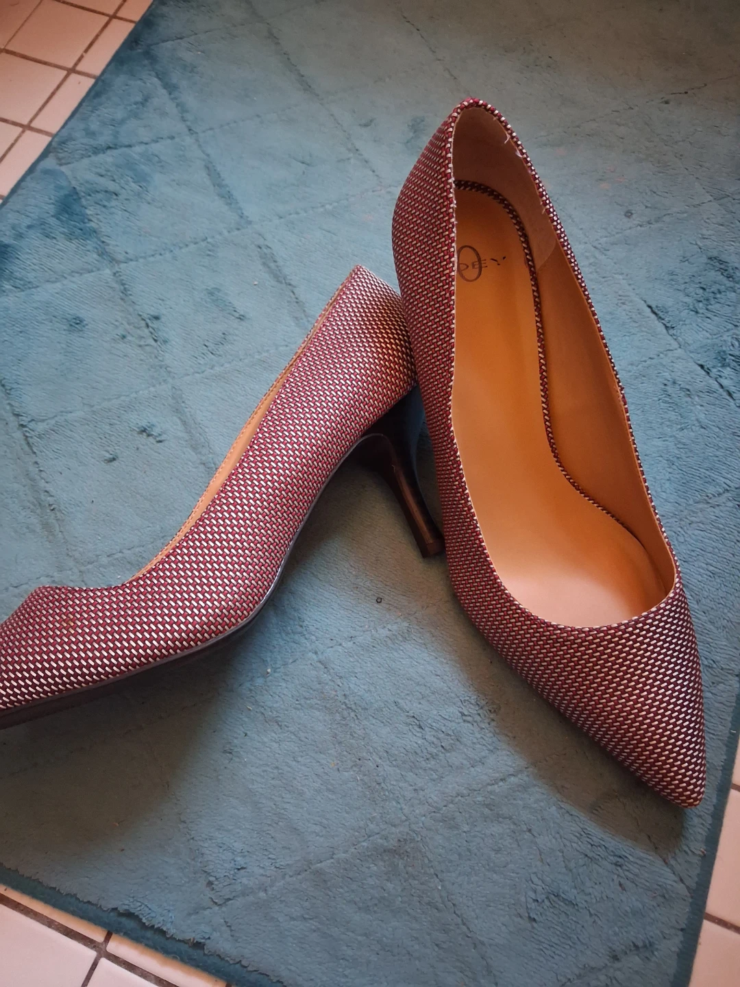 Joey Pointed Toe Pumps