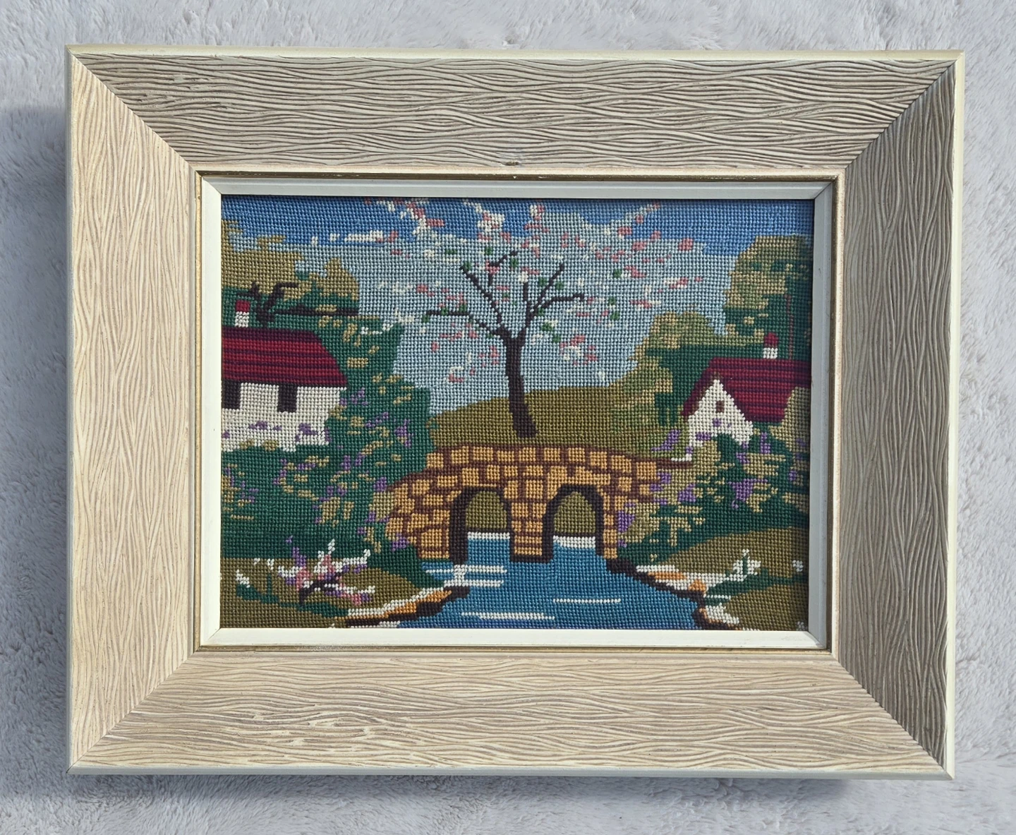 Colourful Needlepoint Pictures (x2) - photo 2