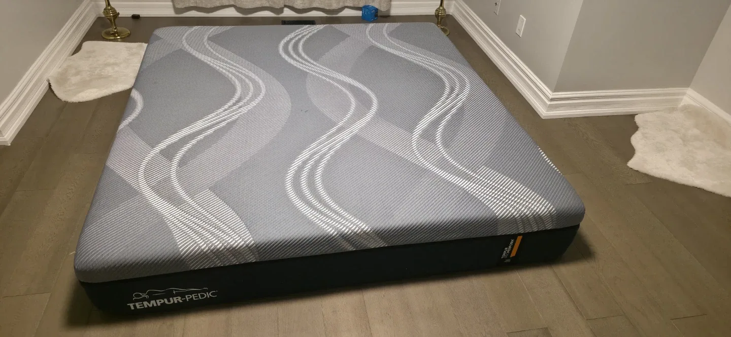 Tempur-Pedic ProPerform Mattress - King Size
