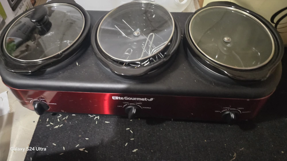 Elite Gourmet Triple Slow Cooker - photo 2