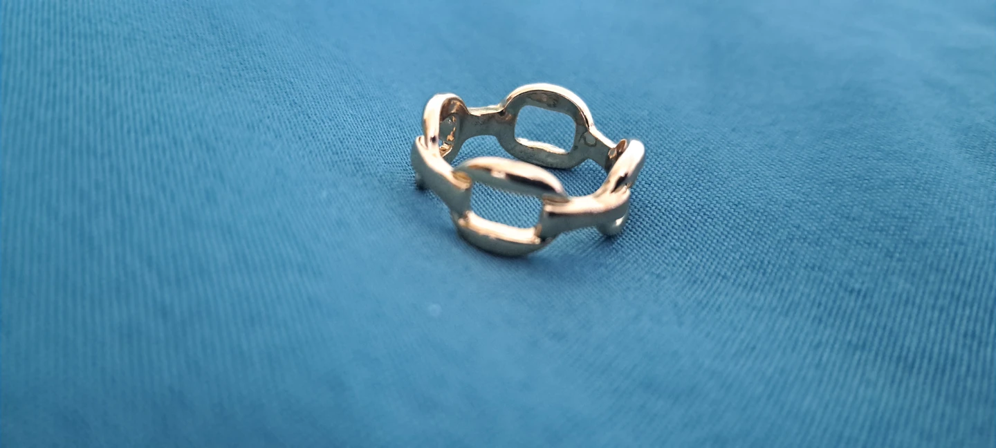 Trendy Jewelry -Excellent Condition - photo 5
