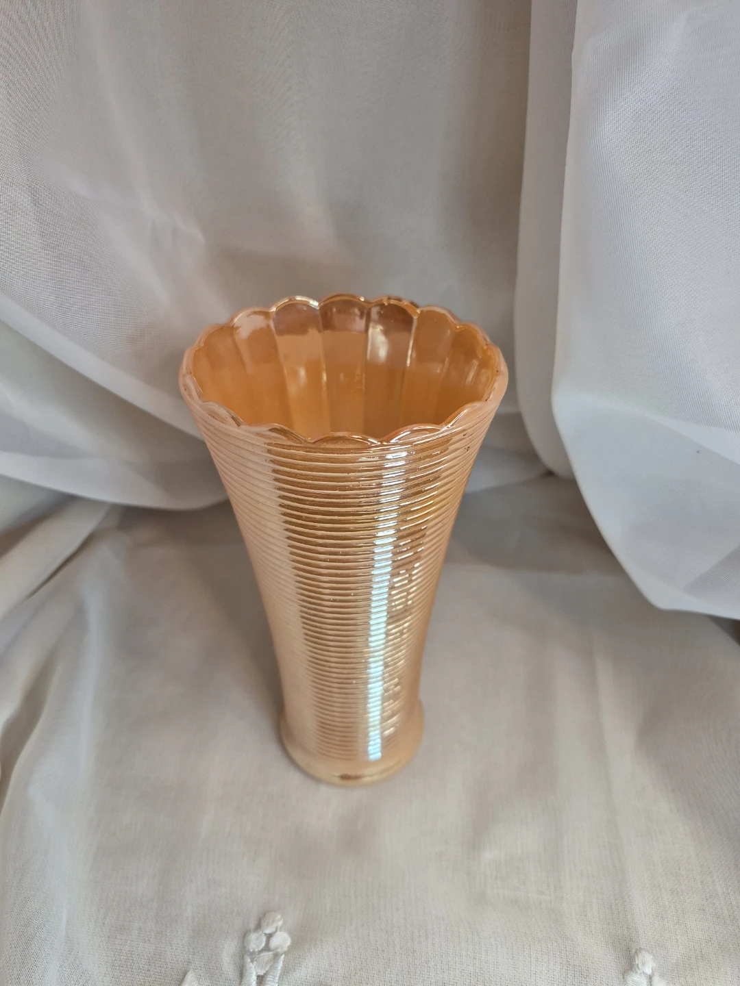 Vintage Anchor Hocking Ribbed Peach Lustre Laurel Glass Vase - photo 3