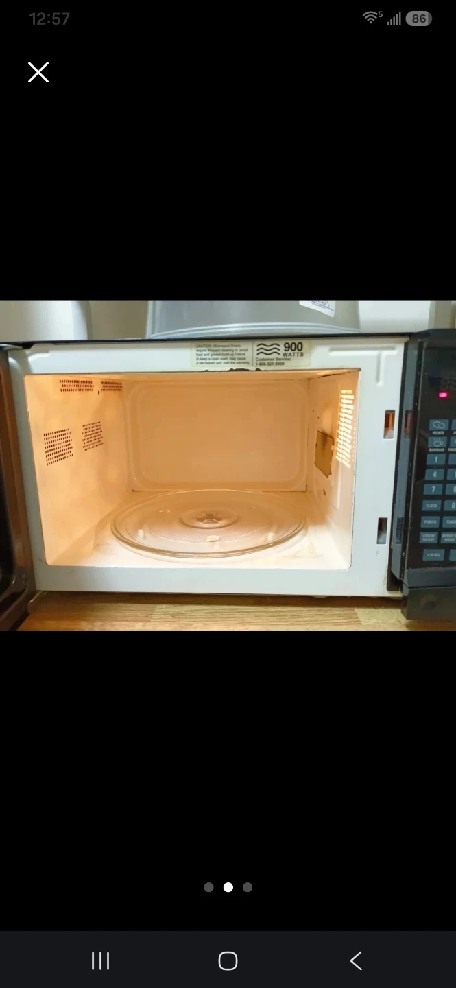 Rival 900-Watt Microwave Oven - photo 2
