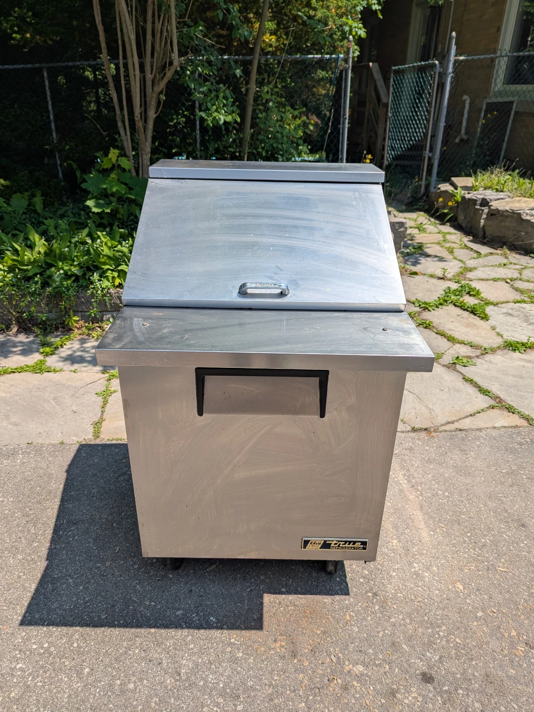 True Refrigerated Prep Table - photo 4