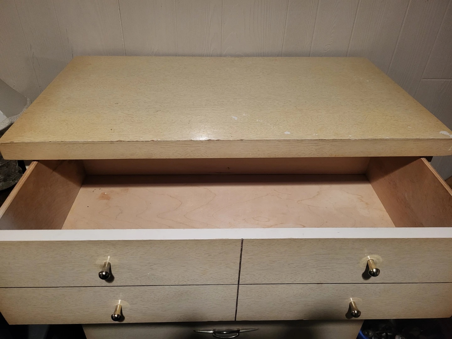 4 drawer vintage  Dresser - photo 3