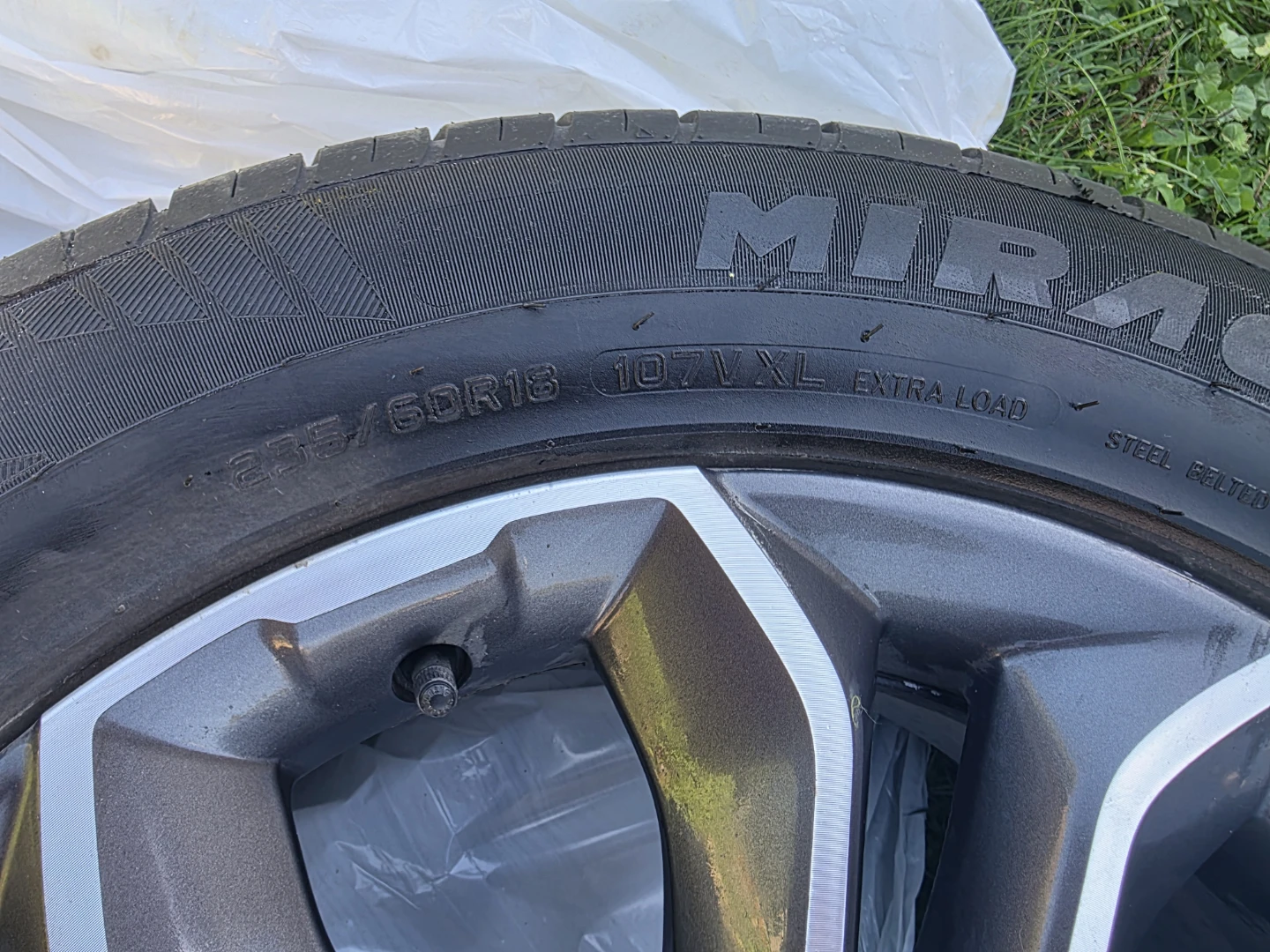 Honda rims and tires - photo 3