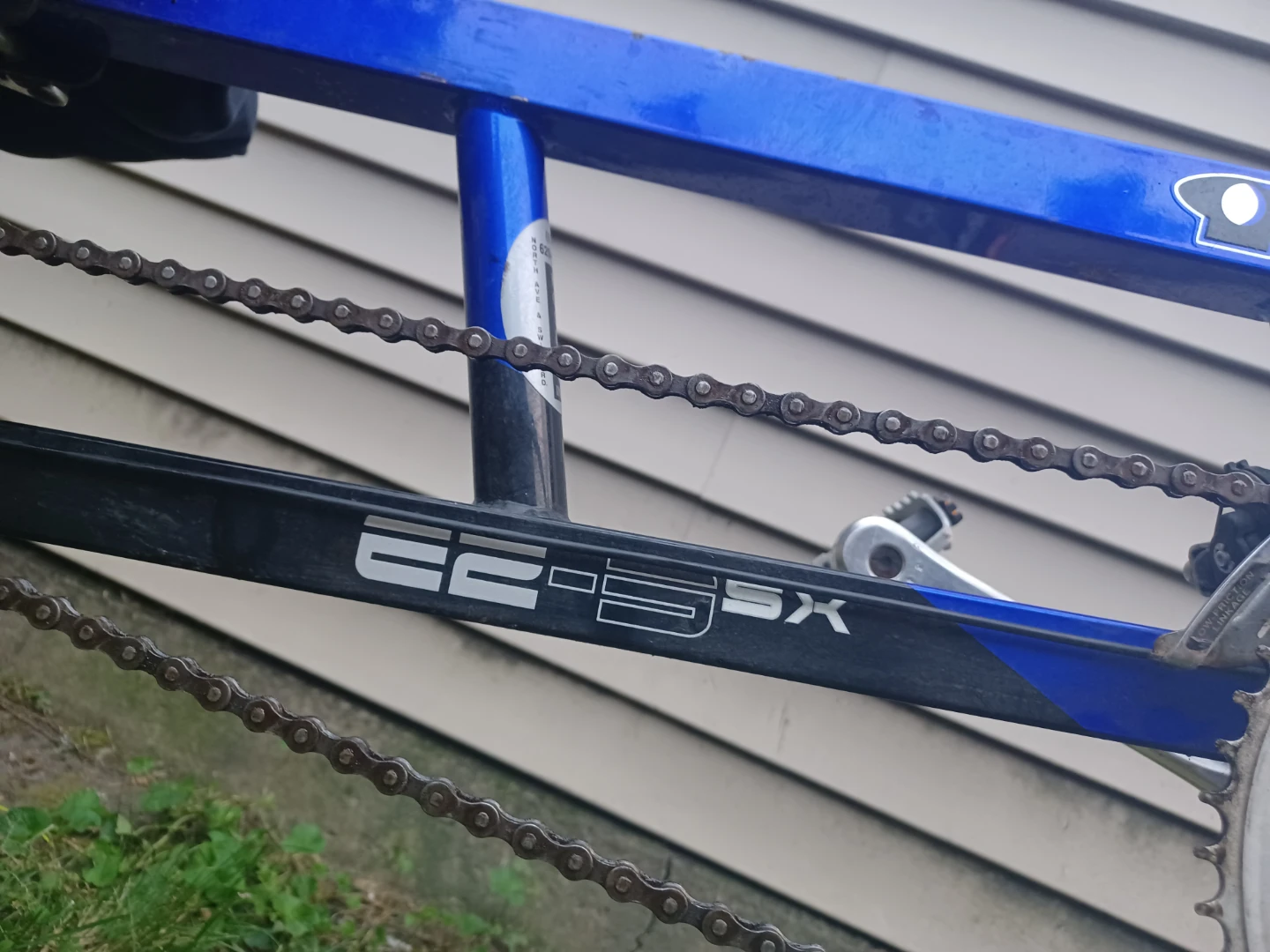 Recumbent trike bike complete solid. Needs a tune up. - photo 4