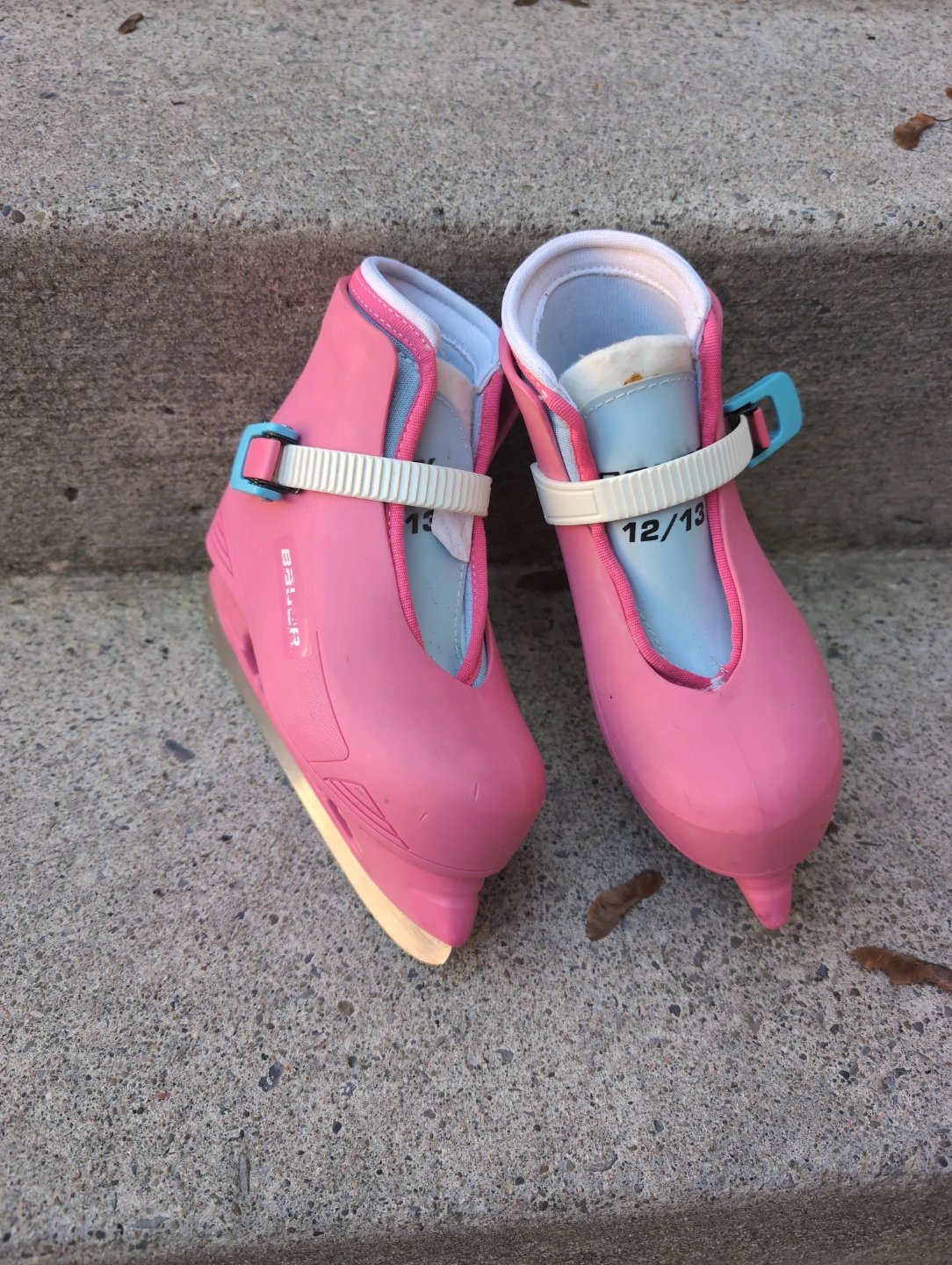 Bauer Youth Ice Skates Pink 12/13
