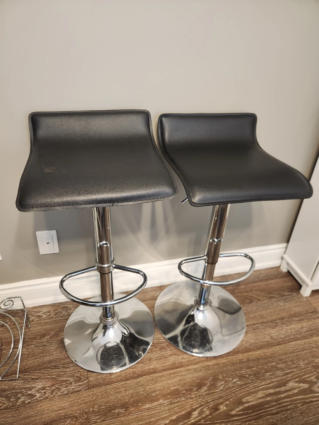 Set of 2 Black Adjustable Bar Stools