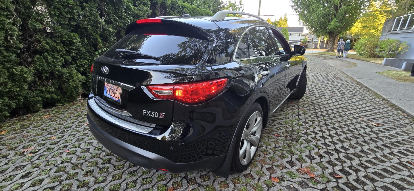 2009 Infiniti FX50 S - photo 4