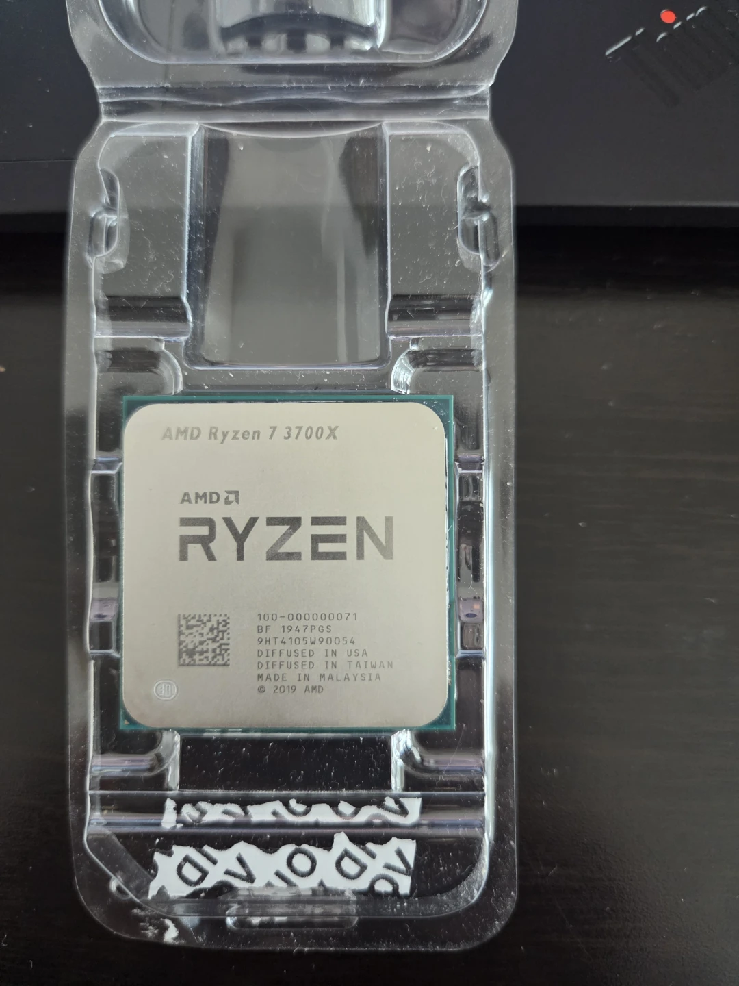 AMD Ryzen 7 3700X Processor