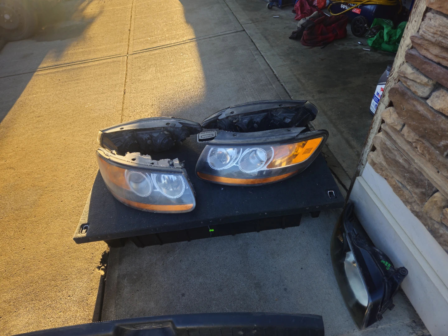 Headlights - photo 2