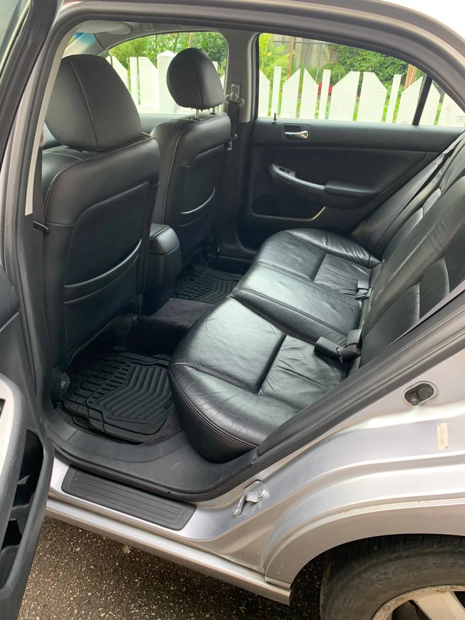 Silver Honda Accord Sedan - photo 4