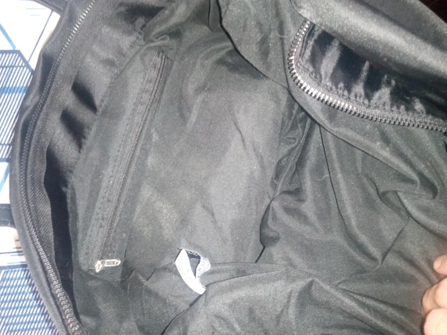 La Express Black Tote Bag - photo 5