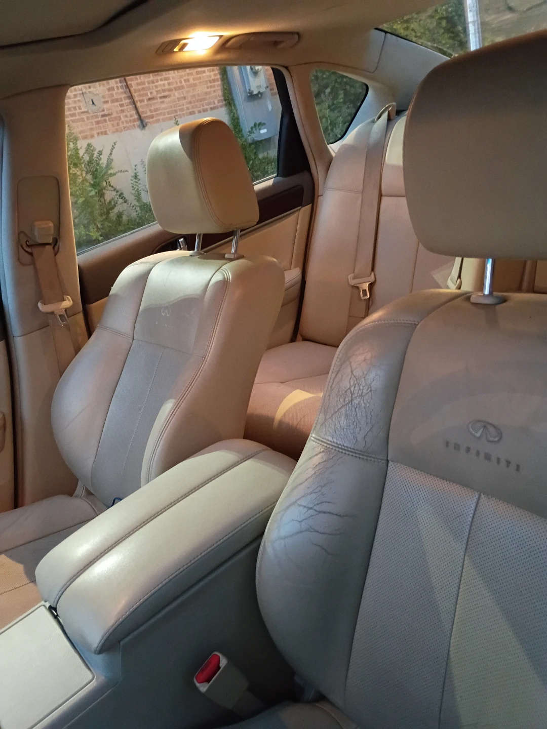 Infiniti M35x Sedan - photo 4