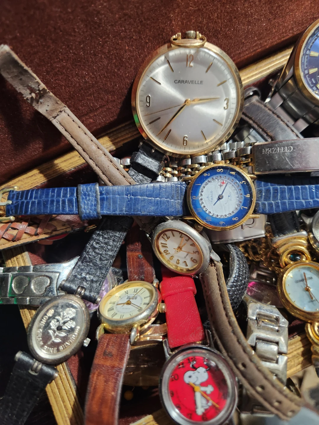 Assorted Vintage Wristwatch Collection - photo 2