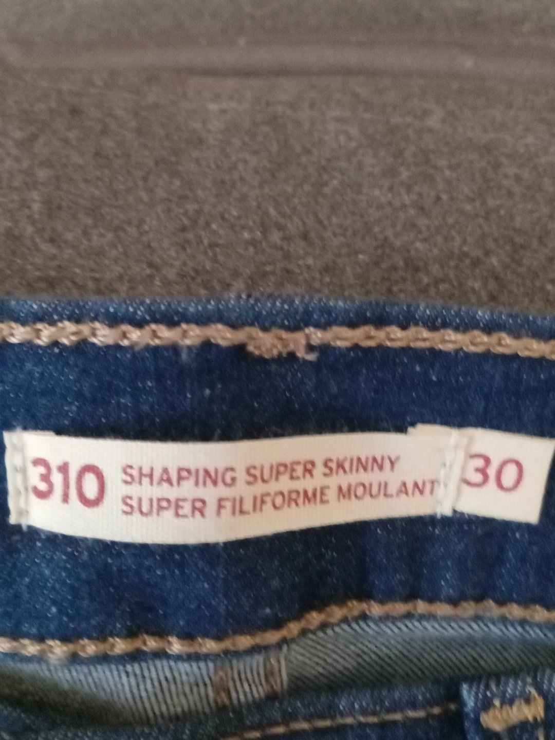 Levi's 310 Shaping Super Skinny Jeans - photo 2