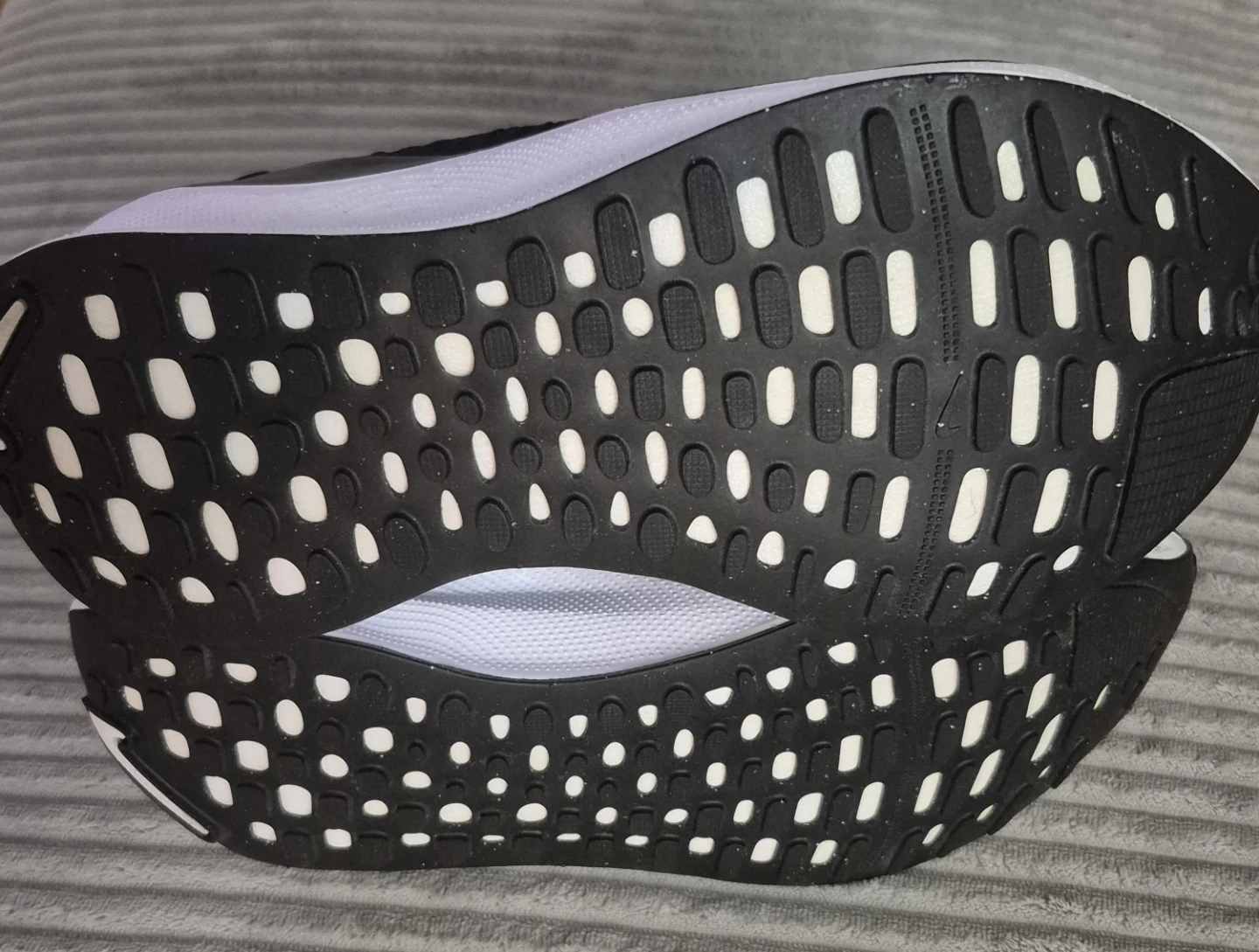 BNIB)Nike Size 7.5 React Infinity Run 4 Wmns Running Shoes - photo 2