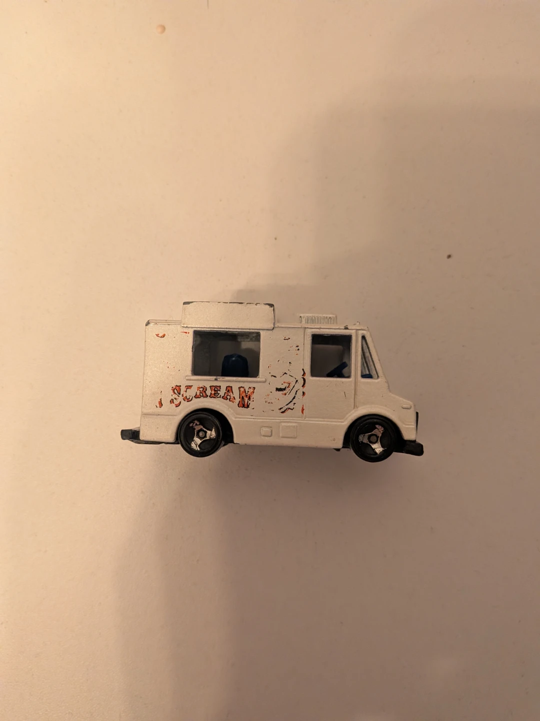 Hot Wheels I Scream Ice Cream Truck - photo 4
