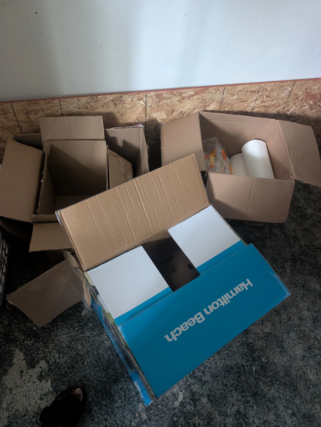 Free moving boxes
