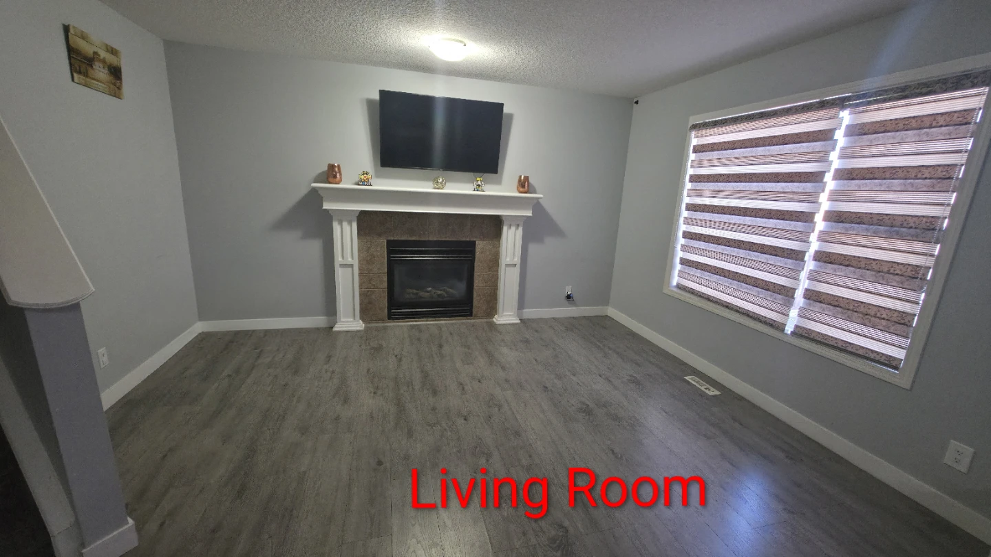 4 Beds 2.5 Baths house for rent in Saddleridge NE - photo 3