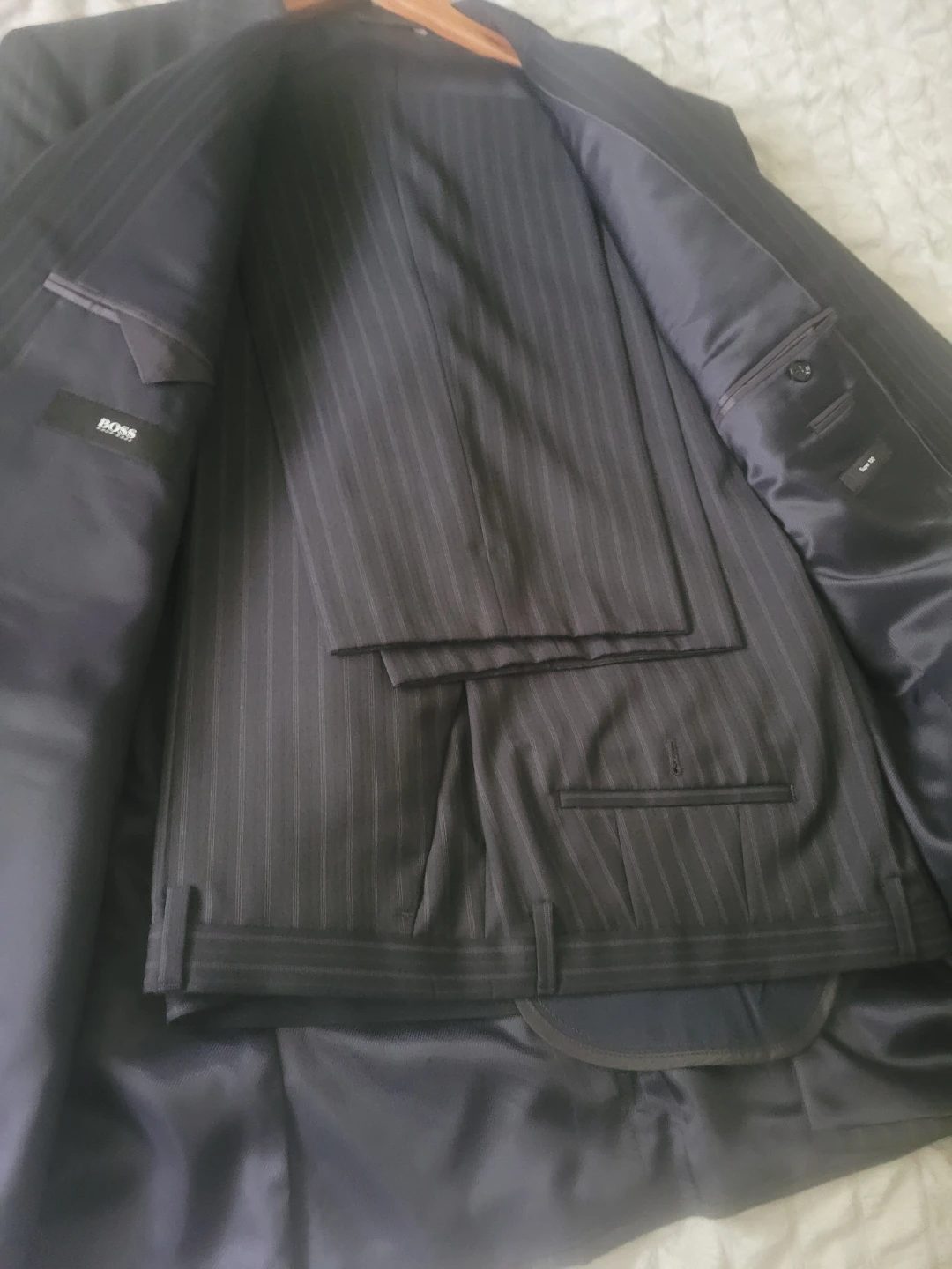 Hugo Boss Men's Suit - photo 3