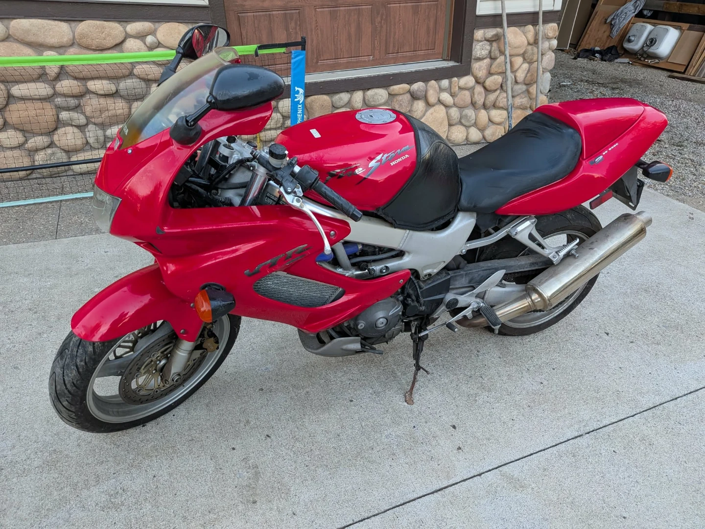 Honda VTR1000F Firestorm Motorcycle - photo 3