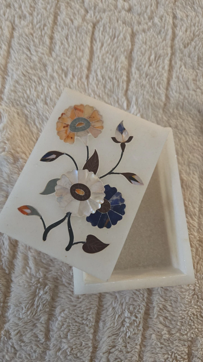 Vintage Hand-Inlaid Marble Trinket / Jewelry Box (Pietra Dura)